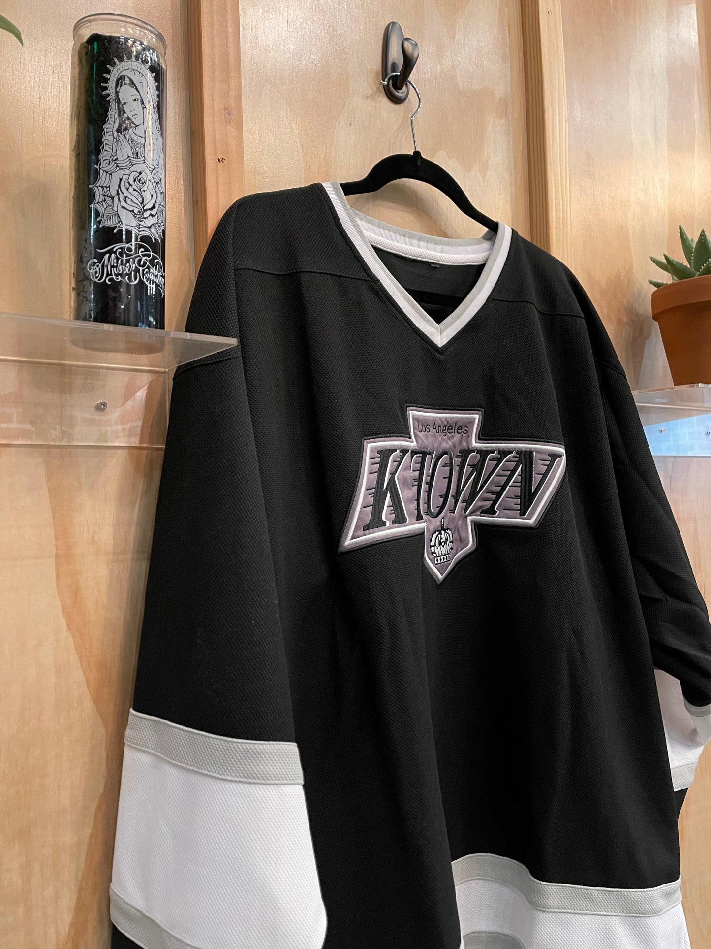 Koreatown Hockey Jersey in Black